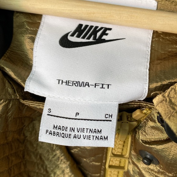 Nike Small SWOOSH JACKET Gold Metallic Puffer Shine with Hood! - Picture 10 of 10